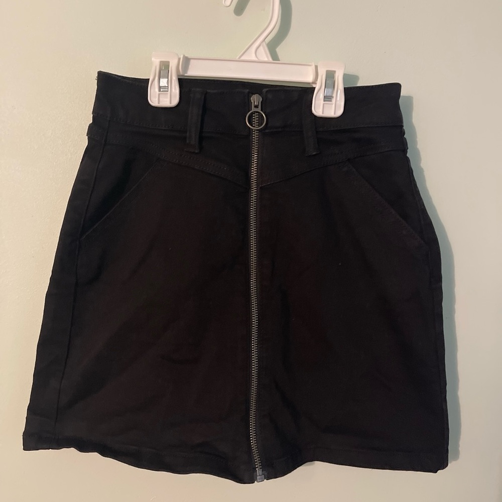 SO retro zip up front black stretch denim mini skirt